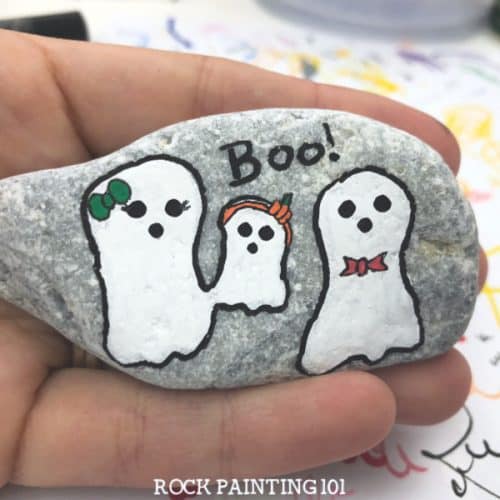 Ghost family rock painting idea. Halloween stone painting. #rockpainting101