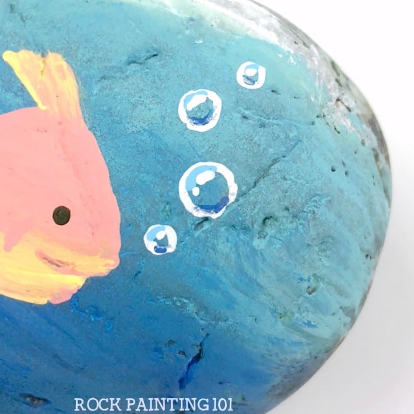 Learn how to make amazing bubbles. Perfect for fish rock painting.