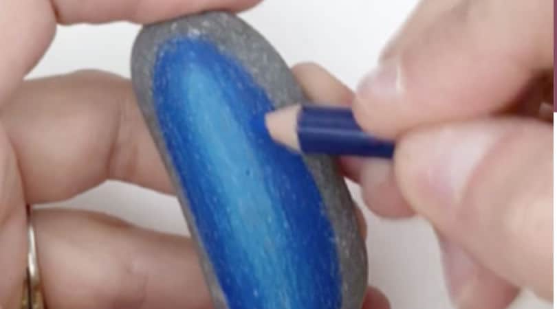 How to use colored pencils to paint rock