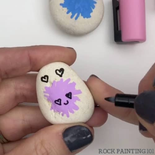 Learn how to draw a love bug with this simple and fun video tutorial. Lovebug crafts are perfect for celebrating Valentine's Day with your loved ones. #rockpainting101