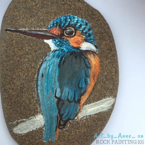 How to paint realistic feathers to create a beautiful bird rock.