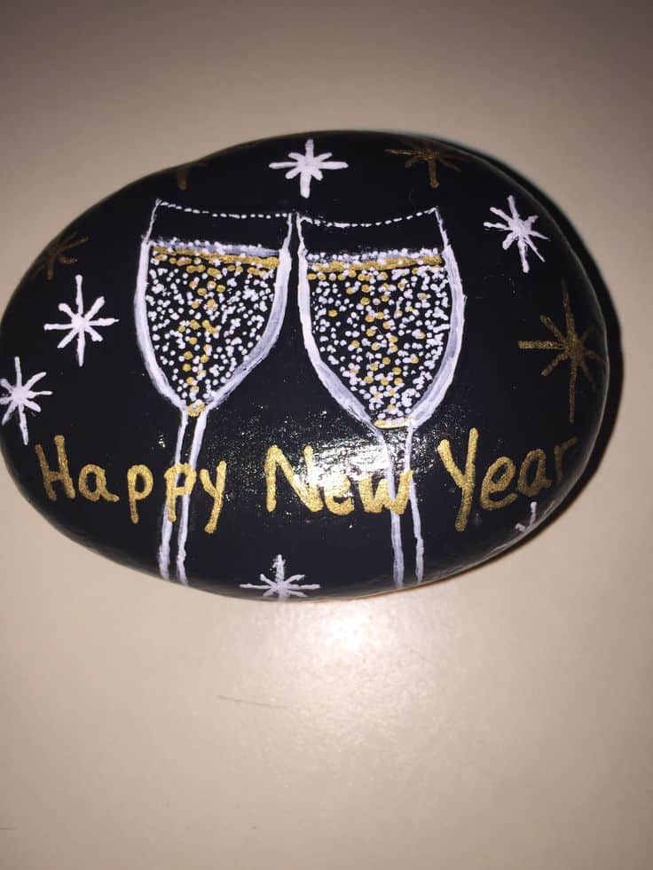 9 Easy New Year's Painted Rocks - Rock Painting 101
